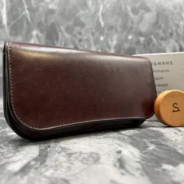 새상품급 와일드 스완스 블리스터 L 장지갑 다크 브라운 슬리커 포함