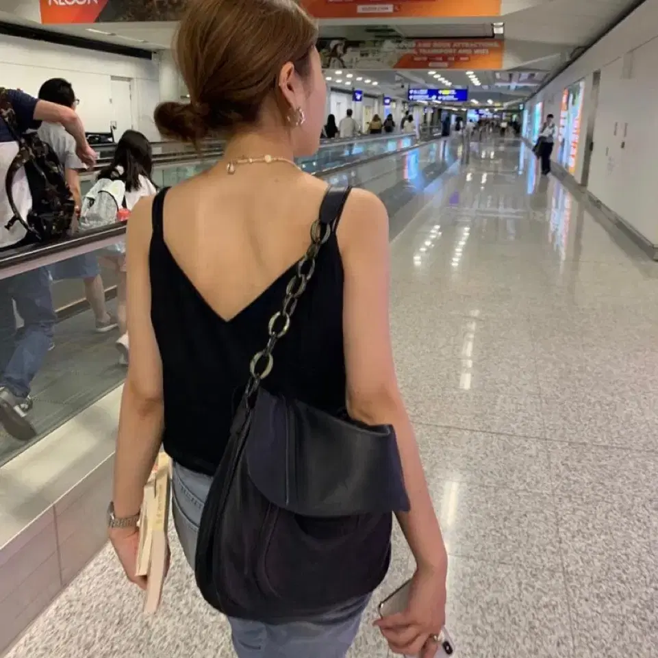 MATIN KIM | 마뗑킴 Matin Kim Paris Middle Bag Black #마뗑킴