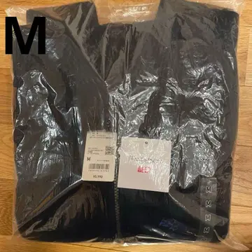 유니클로 JW 앤더슨 수플레얀 리브 풀 집업 스웨터 M 사이즈