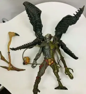 맥팔렌 토이즈 SPAWN 스포운 피규어