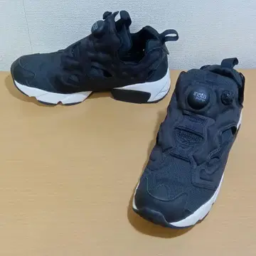 리복 인스타펌프 퓨리 새상품급 23.5 DV6985