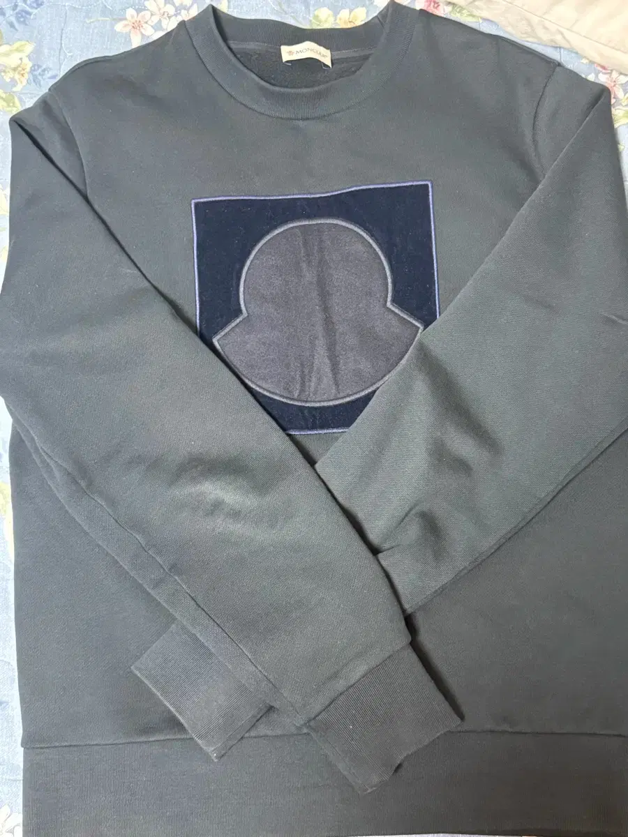 Moncler Velvet Logo Sweatshirt M