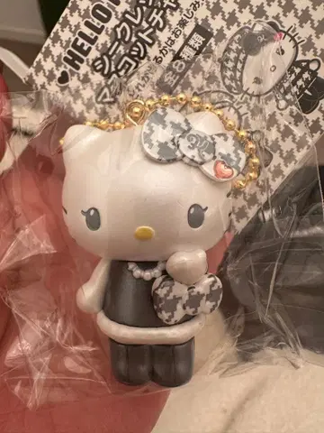 산리오 시크릿 마스코트 참 흑백 걸리시 헬로키티