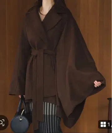 [ NEUNA ] 테일러드 케이프 롱 판초 코트 브라운 노카라