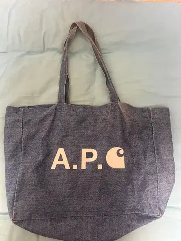 A.P.C Carhartt 토트백