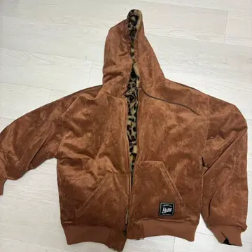 MOBB 플리스 점퍼 브라운