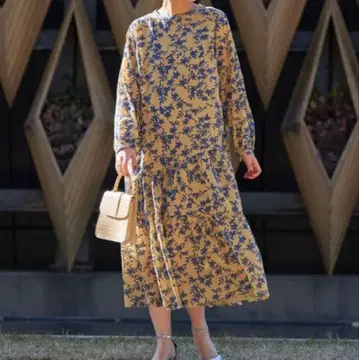 택 포함 새상품 CIAOPANIC 벨로아 플라워 원피스 티어드 결혼식