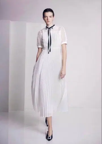 셀포드 쉬폰 레이스 플리츠 원피스