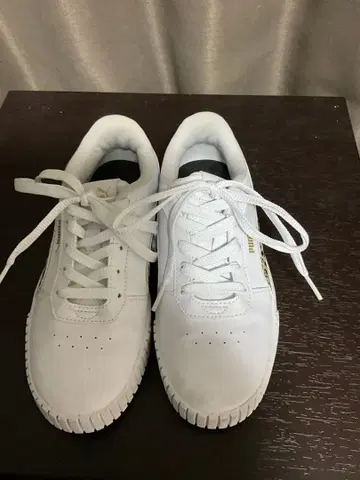 Puma 레오파드 무늬 악센트 화이트 스니커즈