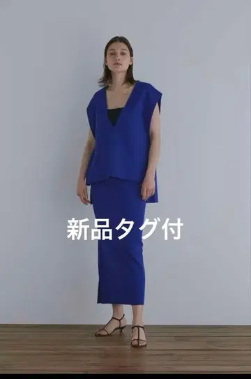 미사용 새상품 택 포함 루필 LEPHIL 드라이 V넥 니트 베스트