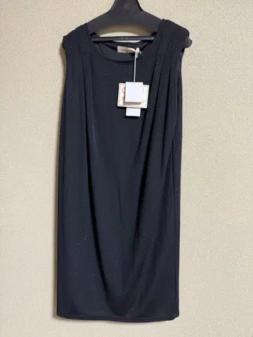 새상품 미사용 Titilate Valet 슬리브리스 원피스