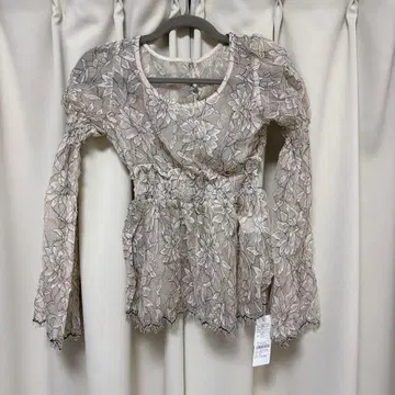 미사용 새상품 리엔다 상의