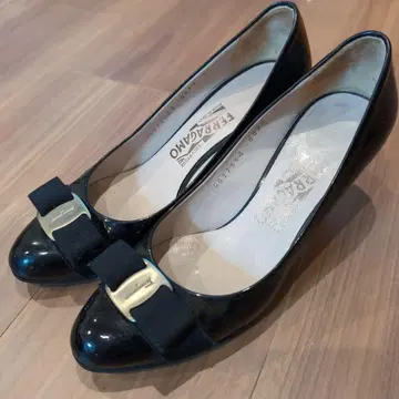 FERRAGAMO 페라가모 펌프스 CARLA 사이즈 6