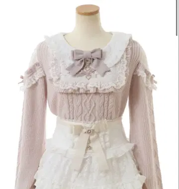 리즈리사 스퀘어 요크 프릴 니트 핑크