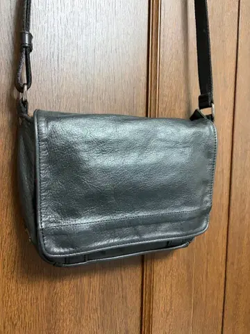 [ 정가 15,000엔 ] DOUBLES(더블스) 숄더백 블랙 가죽