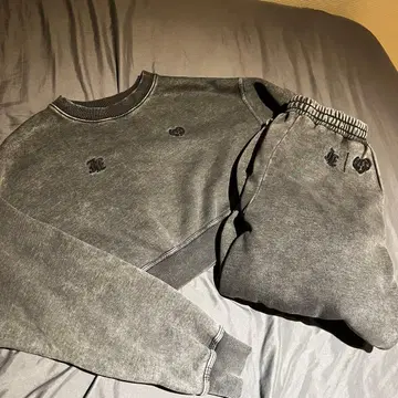 joutie x HTH 콜라보 맨투맨 트레이닝복