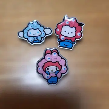 산리오 캐릭터즈 핀 배지 3개 세트