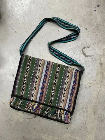 90s 숄더백 메신저백 멕시칸 네이티브 무늬 y2k