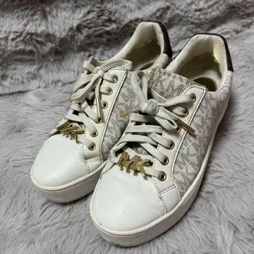 MICHAEL KORS 통굽 스니커즈 화이트