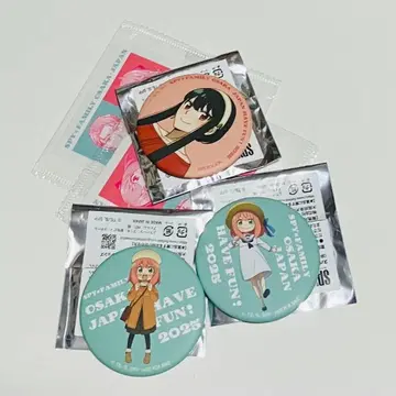 오사카 만박 SPY x FAMILY 캔뱃지 아냐 (여름옷) 요르 스티커