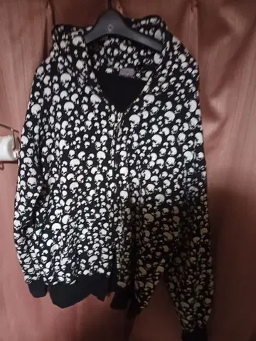 HISTORY 스컬 패턴 후드티 L 사이즈