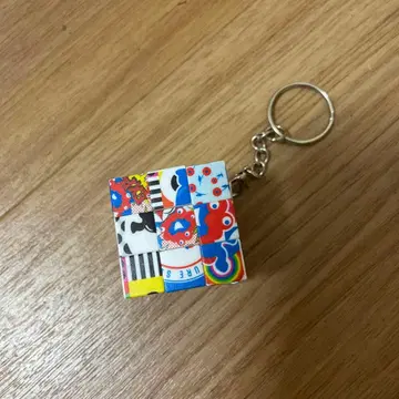 오사카 엑스포 미야쿠미야쿠 루빅스 큐브 키링