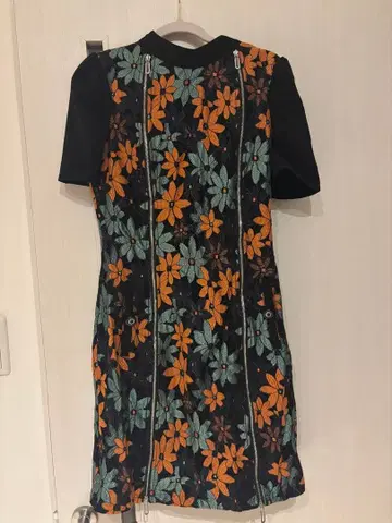 Sabre 꽃무늬 반팔 원피스