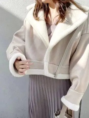 dazzlin 보아 숏 컴팩트 블루종