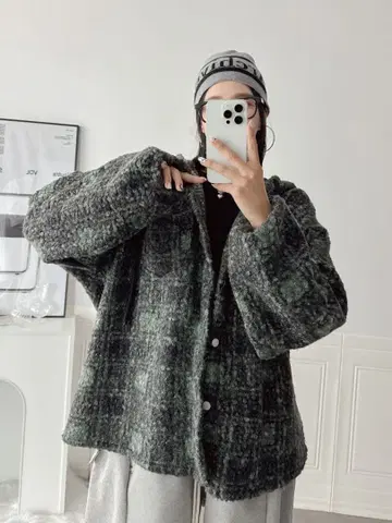 체크 무늬 플리스 자켓 by KOREA