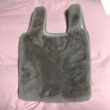 NEMIKA 복슬복슬 그레이 핸드백