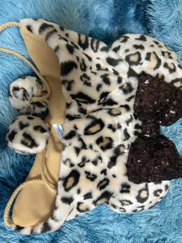 레오파드 무늬 귀 달린 플리스 모자