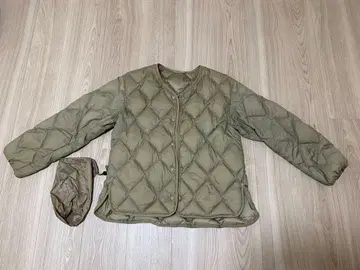 UNIQLO 울트라 라이트 다운 릴랙스 자켓 S 사이즈 수납 봉투 포함