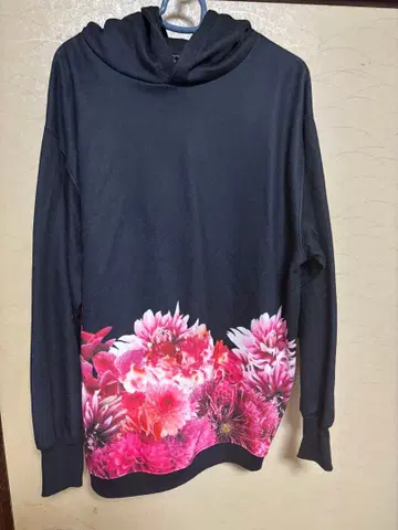 Rady 꽃무늬 프린트 후드 부착 후드티 S 사이즈