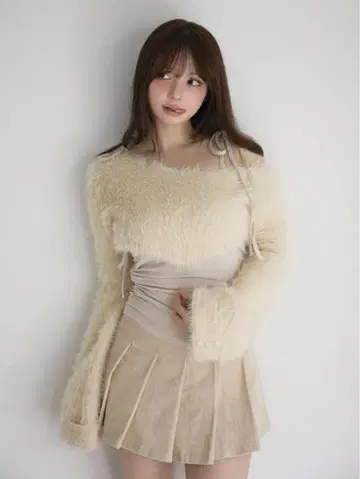 andmary aniya fluffy knit set