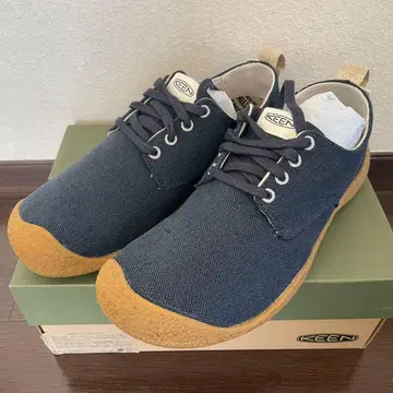 KEEN 모세이 더비 캔버스 (26.5)