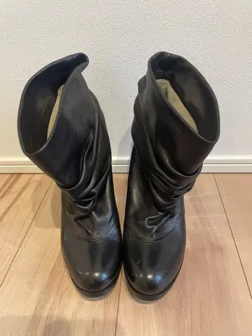 사토레 숏부츠 슬라우치 주름 23.5cm 37 가죽