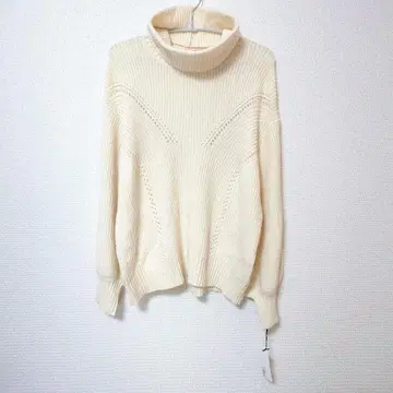 새상품 Koos 아이보리 니트 스웨터 F 사이즈 넥워머 포함