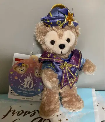 TDL 40주년 더피 인형 배지 드림 고 라운드 새상품