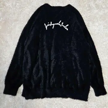 새상품급 우노피우노우과레토레 릴랙스 백 로고 샤기 가디건