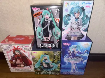 하츠네 미쿠 묶음 판매 피규어 punk amp 시나모롤 빨간 망토