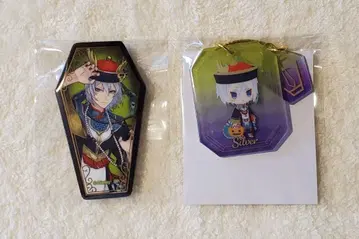 트위스테 캐릭터 배지 아크릴 키링 할로윈 실버