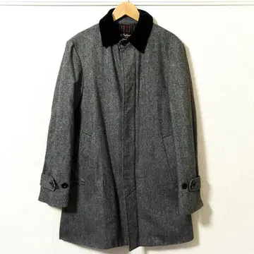 COOL SCAT 쿨스캣 옷깃 절개 코트