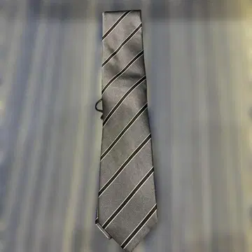 그레이 스트라이프 넥타이 하루야마