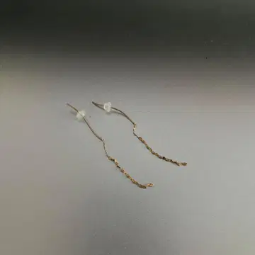 아기사 골드 귀걸이