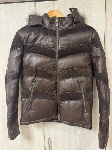 토네이도 마트 다운 자켓 M