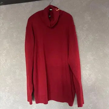 유니클로 캐시미어 터틀넥 스웨터 캐시미어 100%