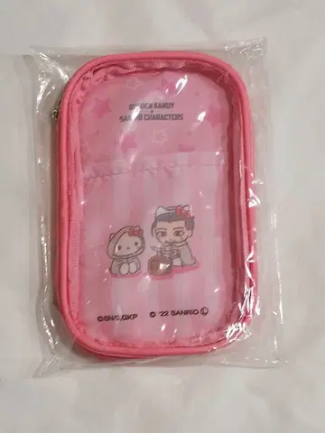 골든 카무이 산리오 외출 파우치 헬로키티 오가타 햐쿠노스케