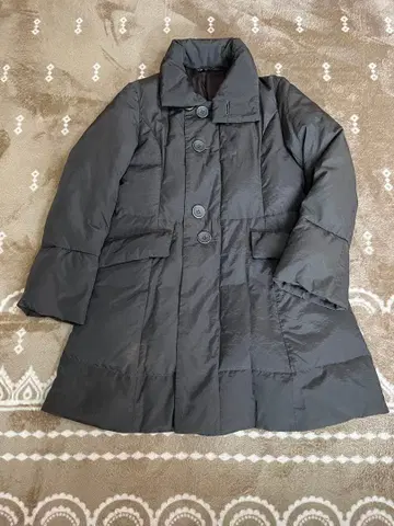 크레센트 프리무르 다운 코트