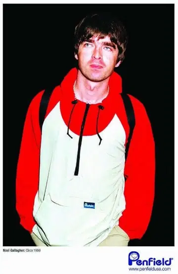 노엘 갤러거 착용 모델 펜필드 아노락 후드티