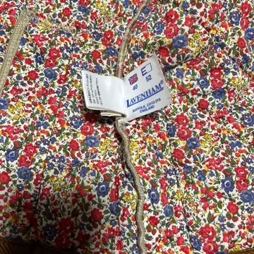 LAVENHAM LIBERTY 꽃무늬 퀼팅 자켓